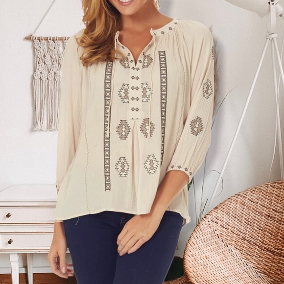 Tea n Cup Tops - Tea n cup Ivory Tribal Embroidered Bohemian Top M